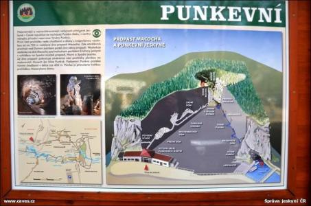 Rekonstrukce návštěvní trasy Punkevních jeskyní - nová infotabule