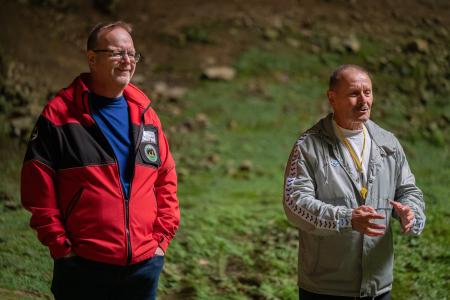 Otužilci v Punkevních jeskyních, 4. 10. 2025