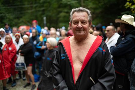 Otužilci v Punkevních jeskyních, 4. 10. 2025