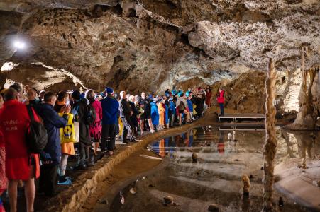 Otužilci v Punkevních jeskyních, 4. 10. 2025