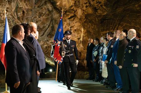 Ocenění policistů v Punkevních jeskyních, 10. 11. 2025